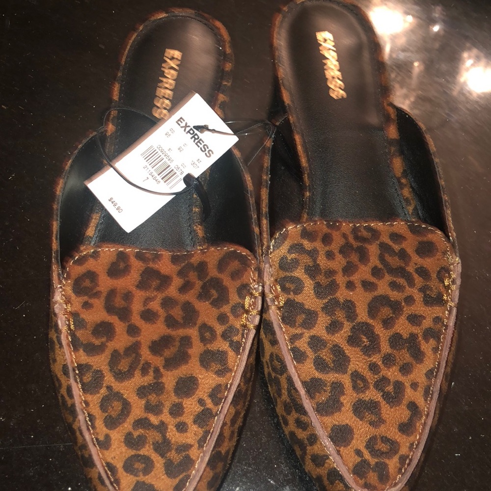 Express Leopard shoes